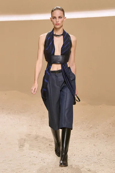 Look 47